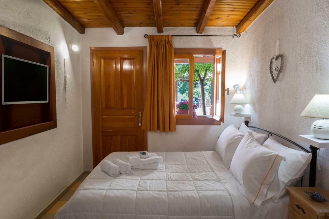 White Sand Villa. Spacious Villa With Prive Pool. Agia Pelagia Екстериор снимка